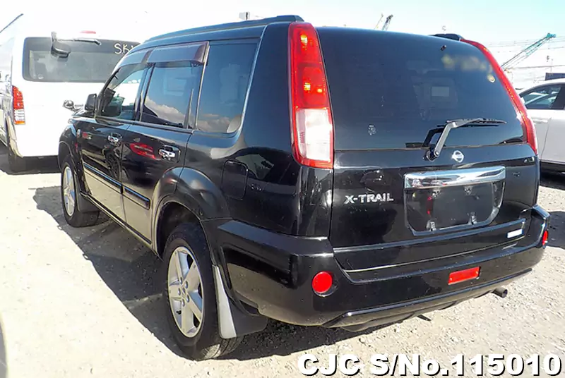 Nissan X-Trail in Black for Sale Image 1