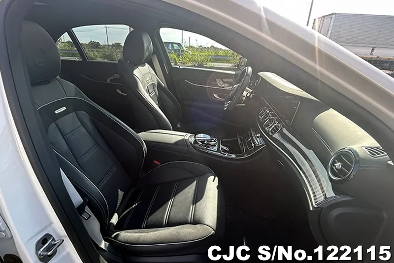 Mercedes Benz E Class in Pearl for Sale Image 7