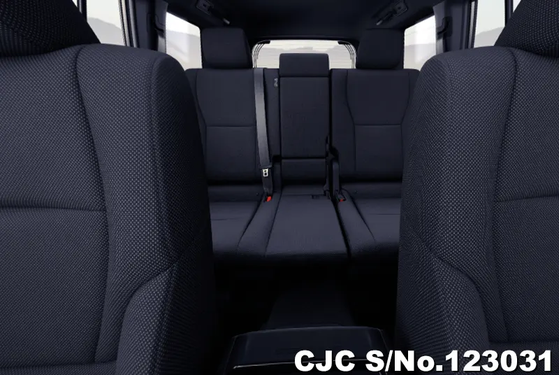 Toyota Land Cruiser in Black for Sale Image 9