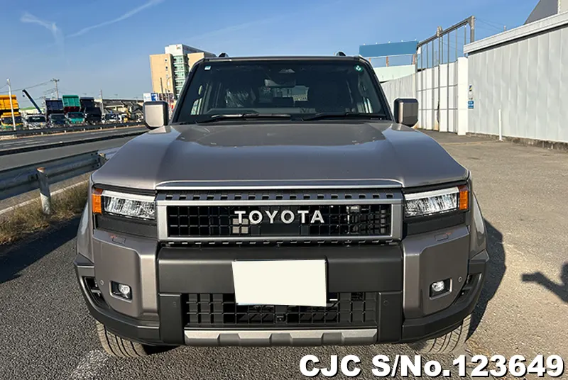 Toyota Land Cruiser 250 in Avante Bronze Metallic for Sale Image 5