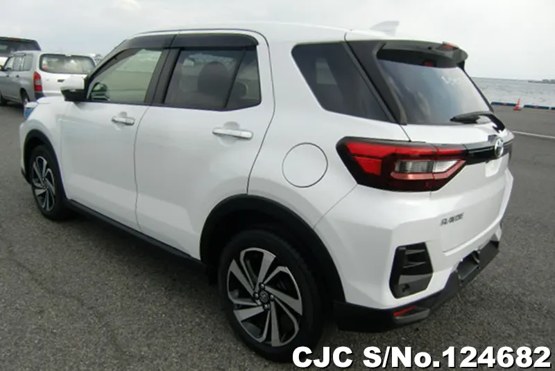 Toyota Raize in White for Sale Image 1