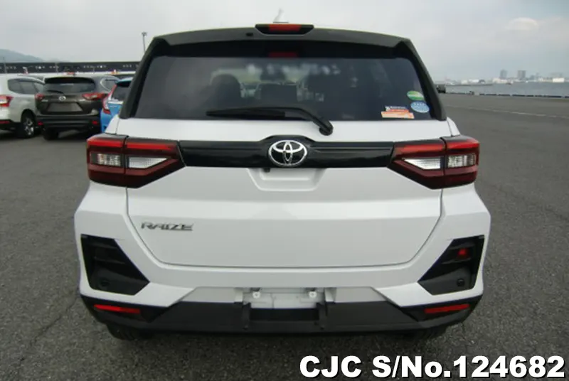 Toyota Raize in White for Sale Image 5