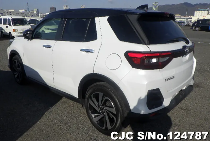 Toyota Raize in White for Sale Image 1