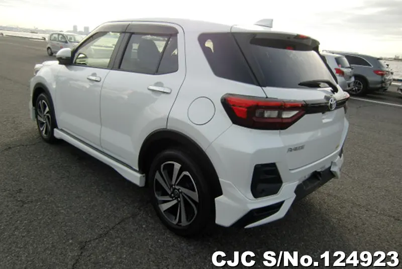 Toyota Raize in White for Sale Image 1