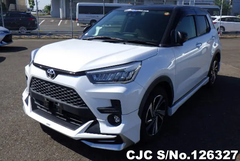 Toyota Raize in White for Sale Image 3