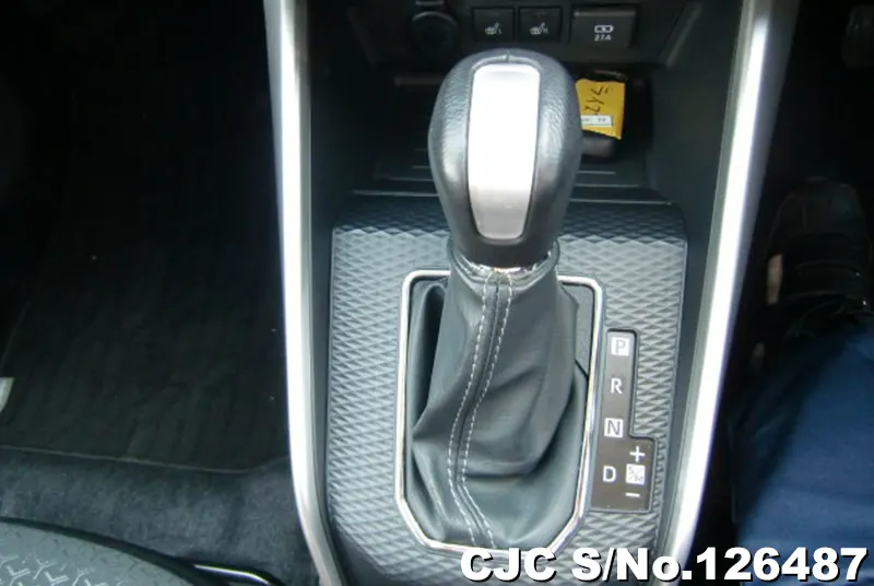 Toyota Raize in Pearl for Sale Image 17