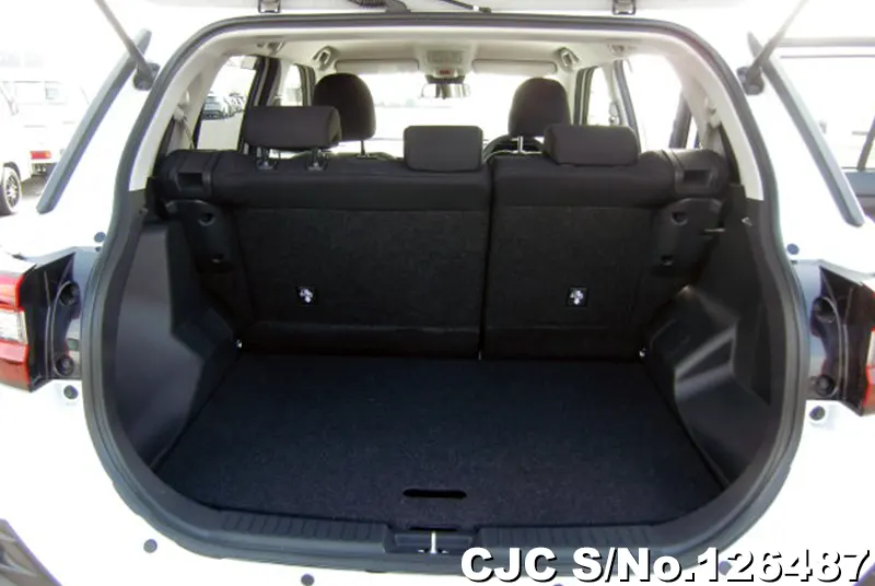 Toyota Raize in Pearl for Sale Image 8