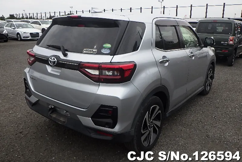 Toyota Raize in Silver for Sale Image 2