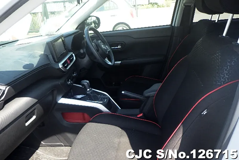Toyota Raize in White for Sale Image 11