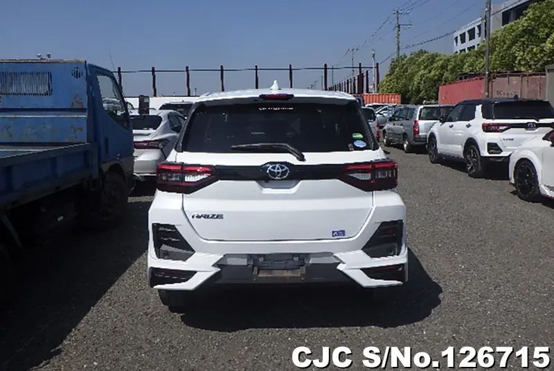 Toyota Raize in White for Sale Image 5
