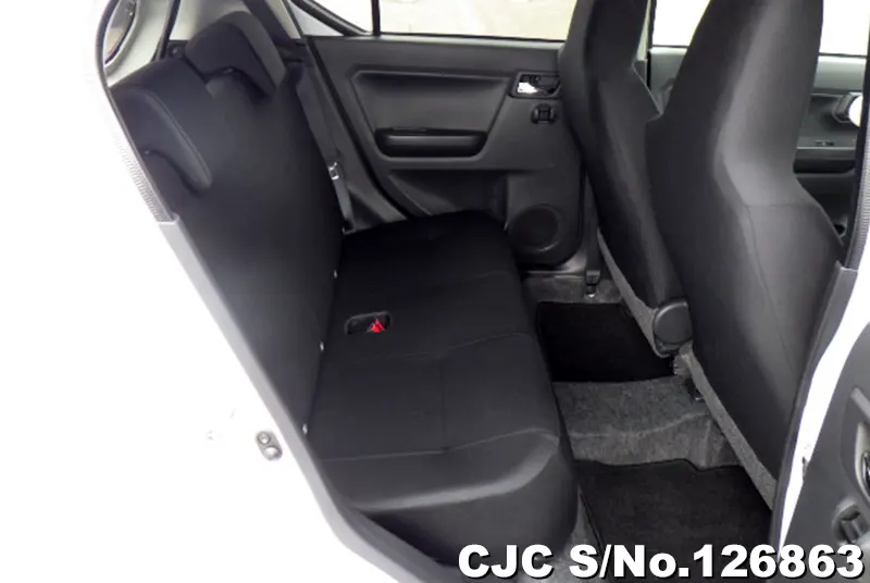 Daihatsu Mira E:S in Pearl for Sale Image 12
