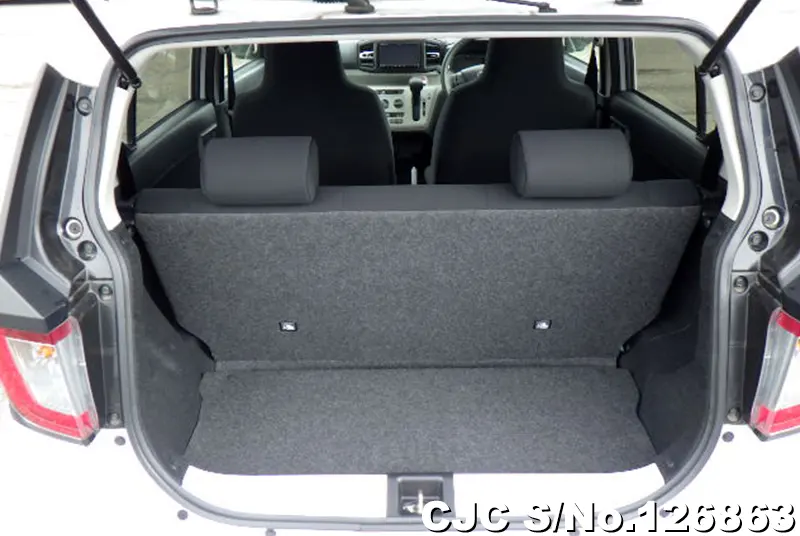 Daihatsu Mira E:S in Pearl for Sale Image 8