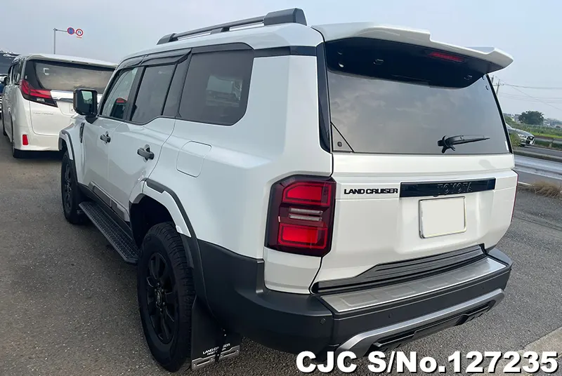 Toyota Land Cruiser 250 in Pearl for Sale Image 1