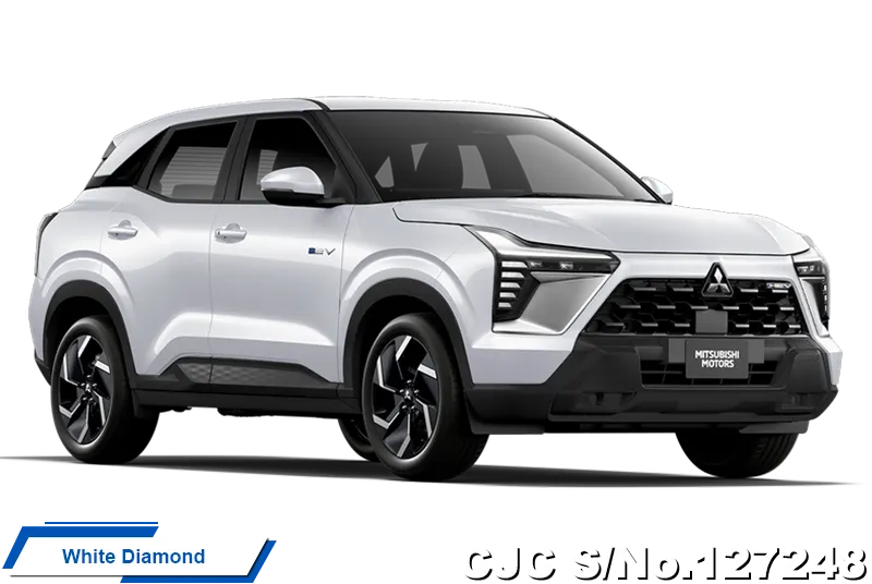 Mitsubishi Xfroce in Blade Silver for Sale Image 7