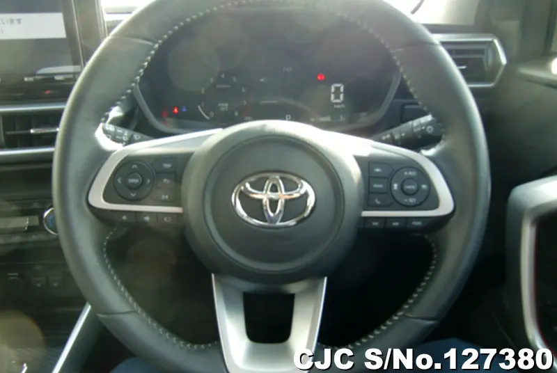 Toyota Raize in Pearl for Sale Image 15