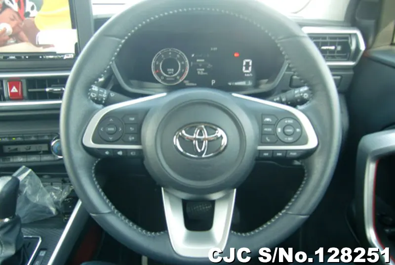 Toyota Raize in Pearl for Sale Image 14