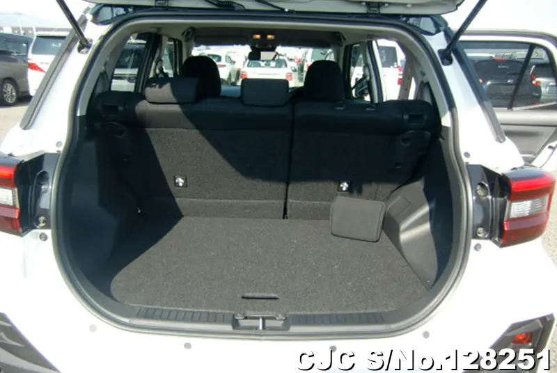 Toyota Raize in Pearl for Sale Image 8