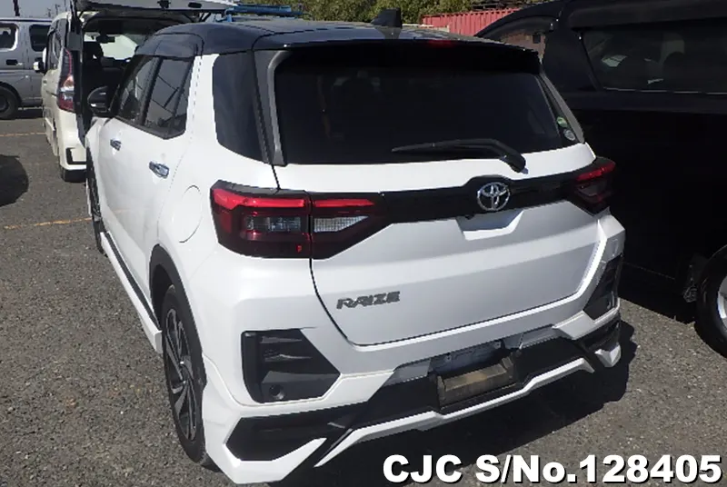 Toyota Raize in Pearl for Sale Image 1