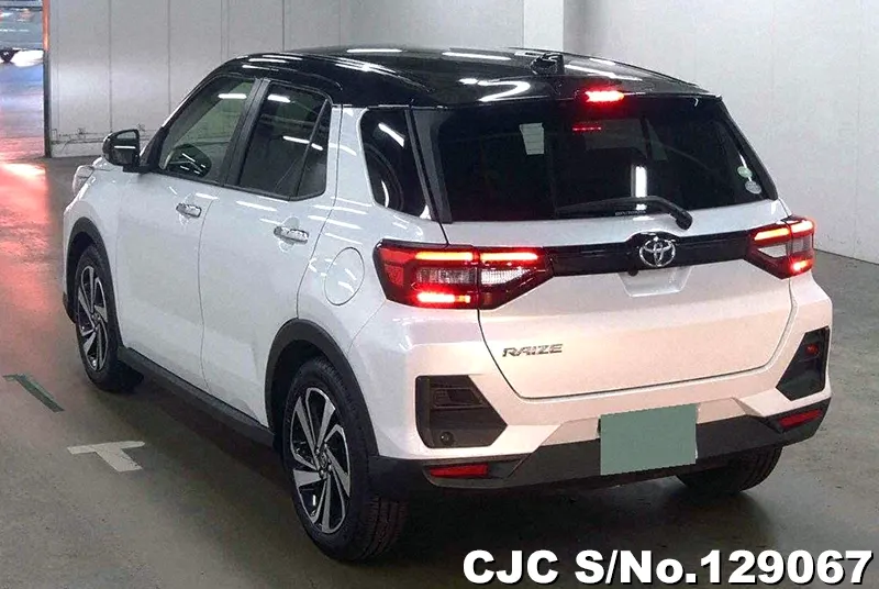 Toyota Raize in White for Sale Image 1