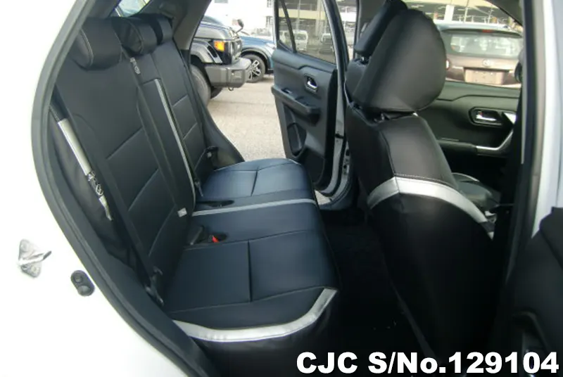 Toyota Raize in White for Sale Image 12