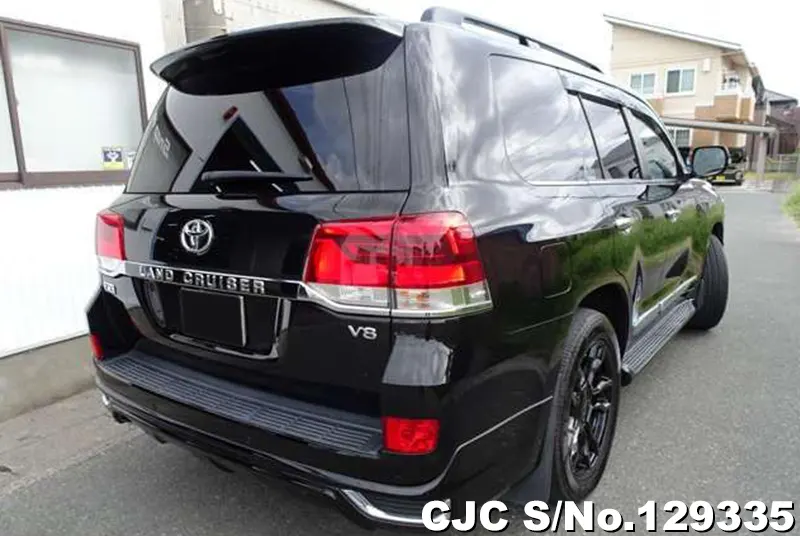 Toyota Land Cruiser in Black for Sale Image 2
