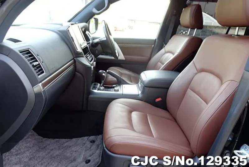Toyota Land Cruiser in Black for Sale Image 6