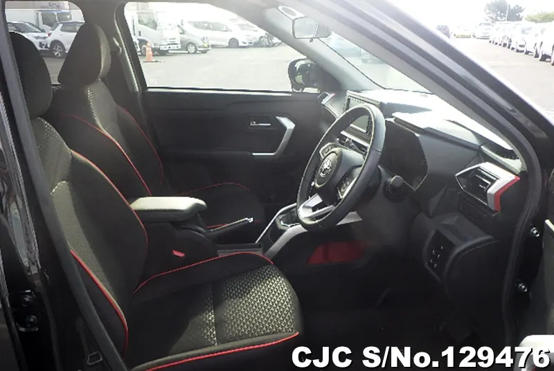 Toyota Raize in Black for Sale Image 10
