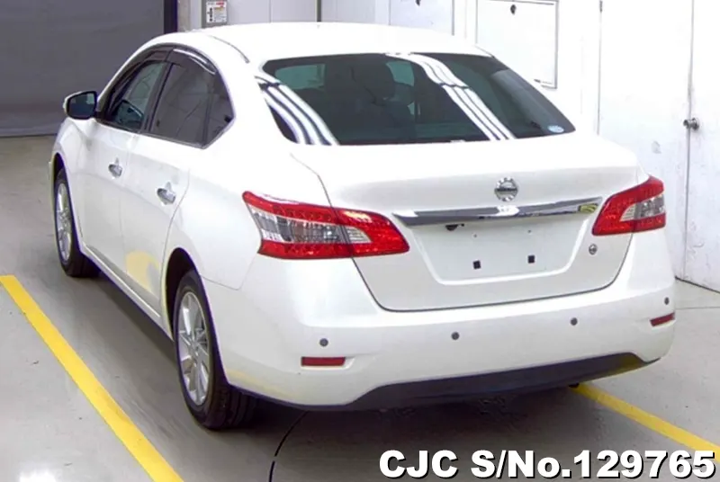 Nissan Bluebird Sylphy in  for Sale Image 1