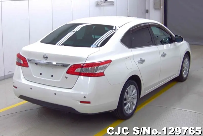 Nissan Bluebird Sylphy in  for Sale Image 2