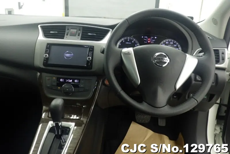 Nissan Bluebird Sylphy in  for Sale Image 4