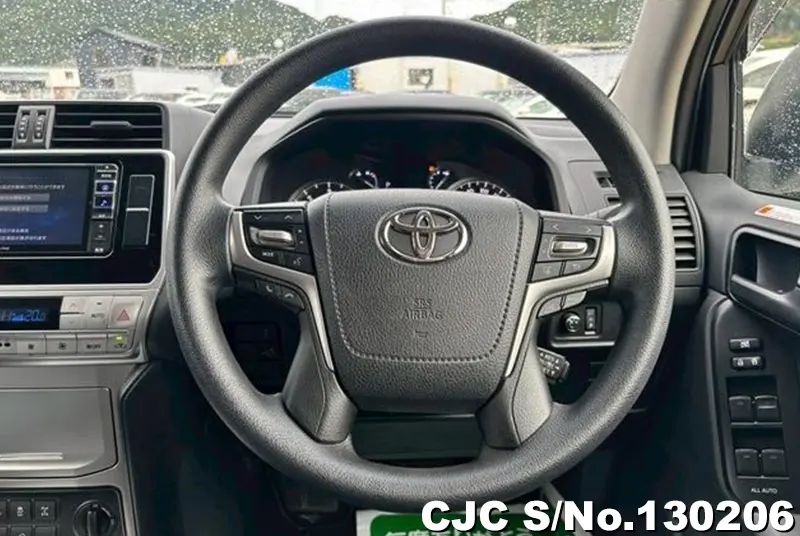 Toyota Land Cruiser Prado in White for Sale Image 12