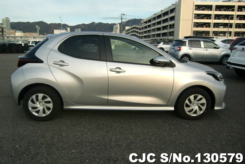 Toyota Yaris in Silver for Sale Image 6