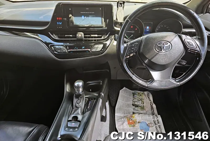 Toyota C-HR in Black for Sale Image 5
