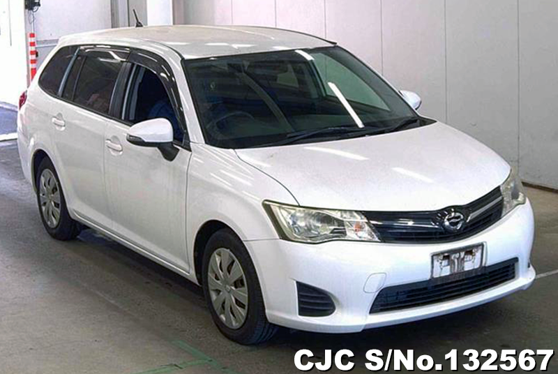 Toyota / Corolla Fielder 2013