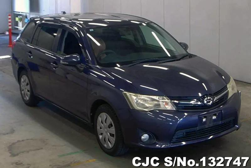 Toyota / Corolla Fielder 2012