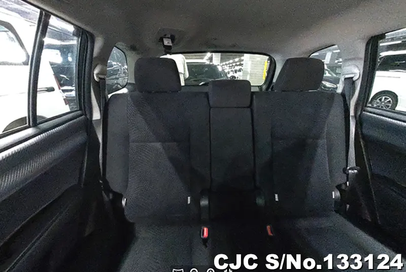 Toyota Corolla Fielder in Black for Sale Image 7