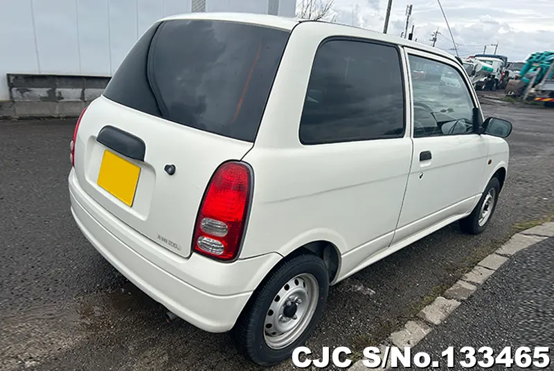 Daihatsu Move in White for Sale Image 2