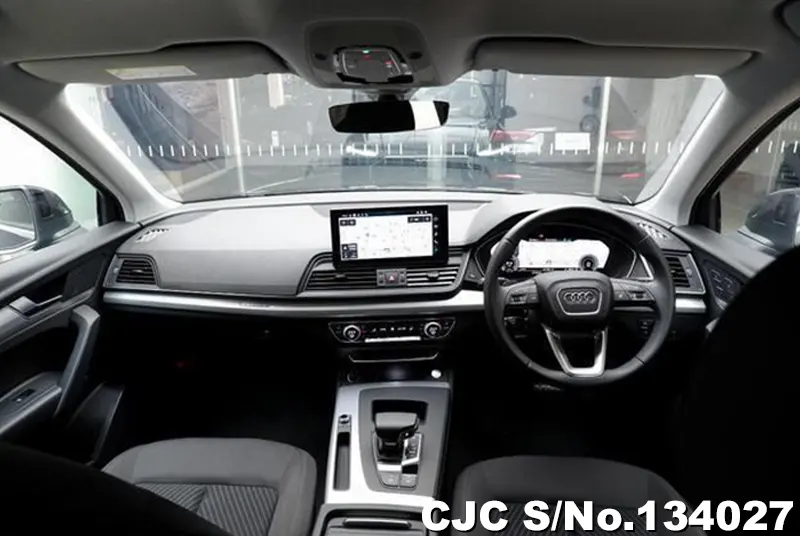 Audi Q5 in Black for Sale Image 7