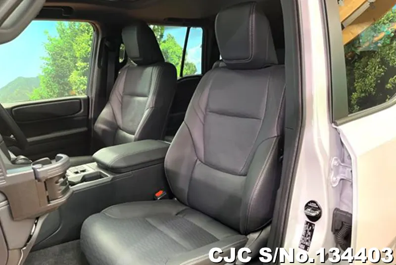Toyota Land Cruiser 250 in White for Sale Image 3