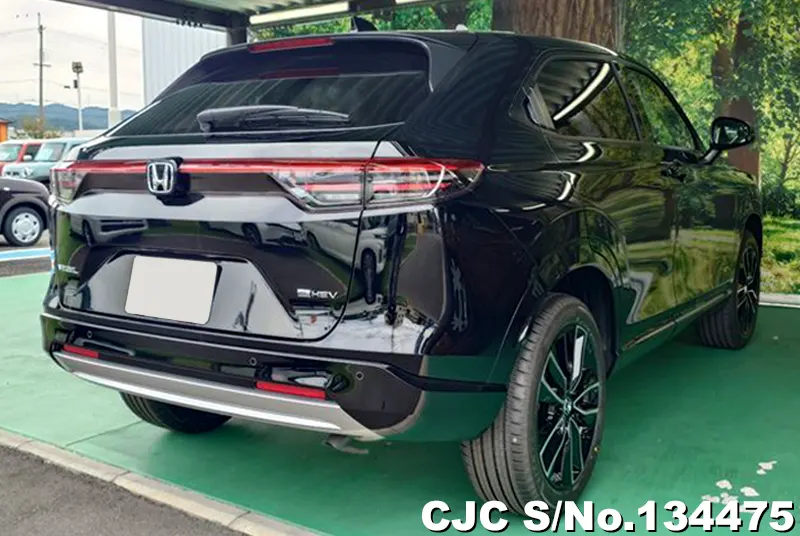 Honda Vezel in Black for Sale Image 2