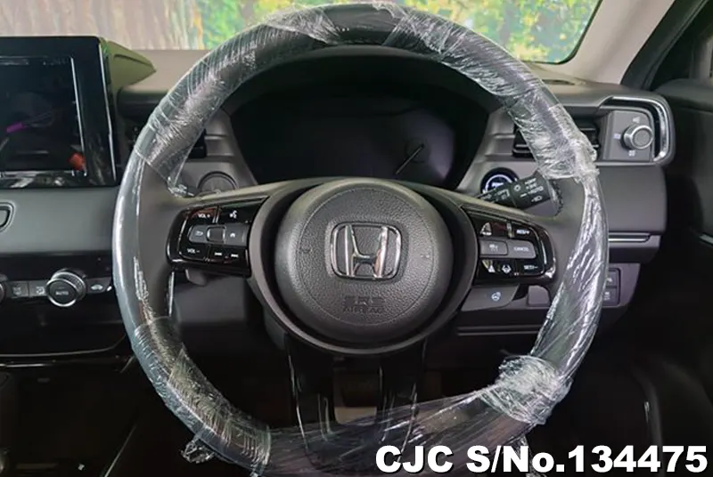 Honda Vezel in Black for Sale Image 10