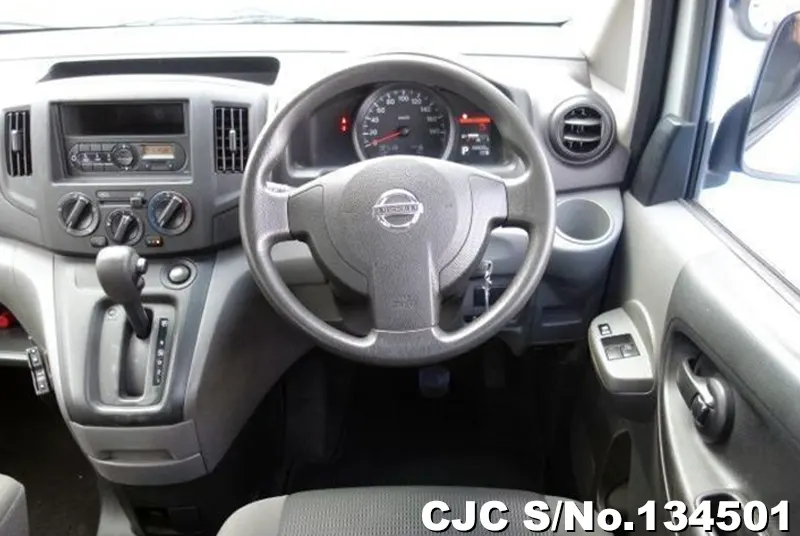 Nissan NV200 in Silver for Sale Image 10