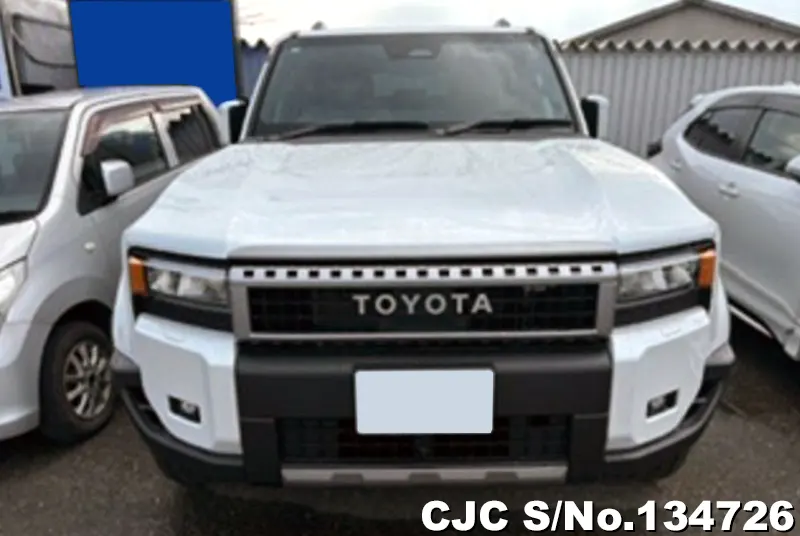 Toyota Land Cruiser 250 in Pearl for Sale Image 4