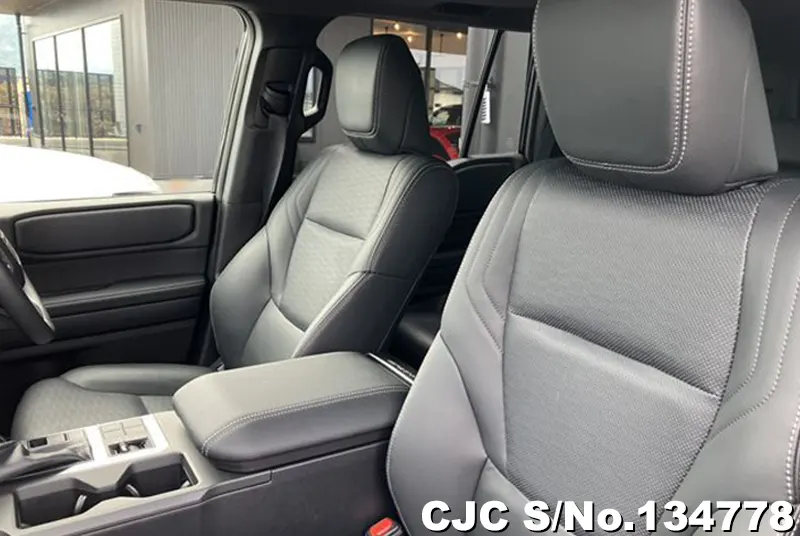 Toyota Land Cruiser 250 in Black for Sale Image 9