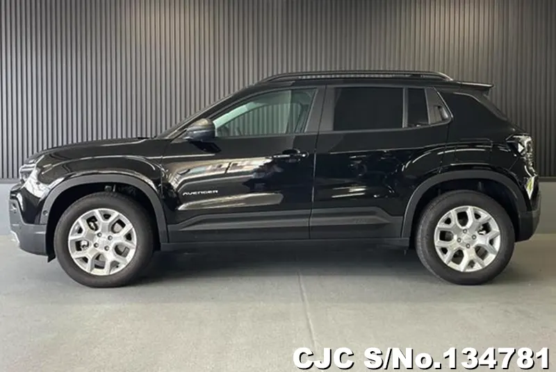 Chrysler Jeep Avenger in Black for Sale Image 4