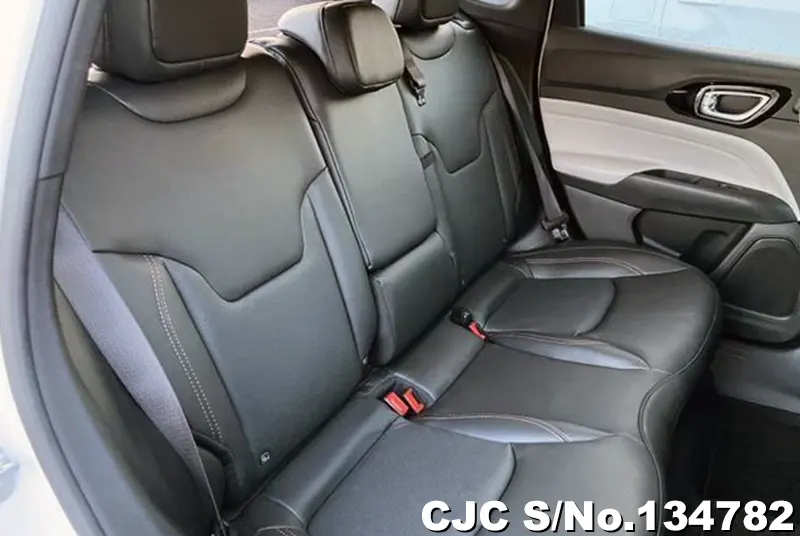 Chrysler Jeep Compass in White for Sale Image 10