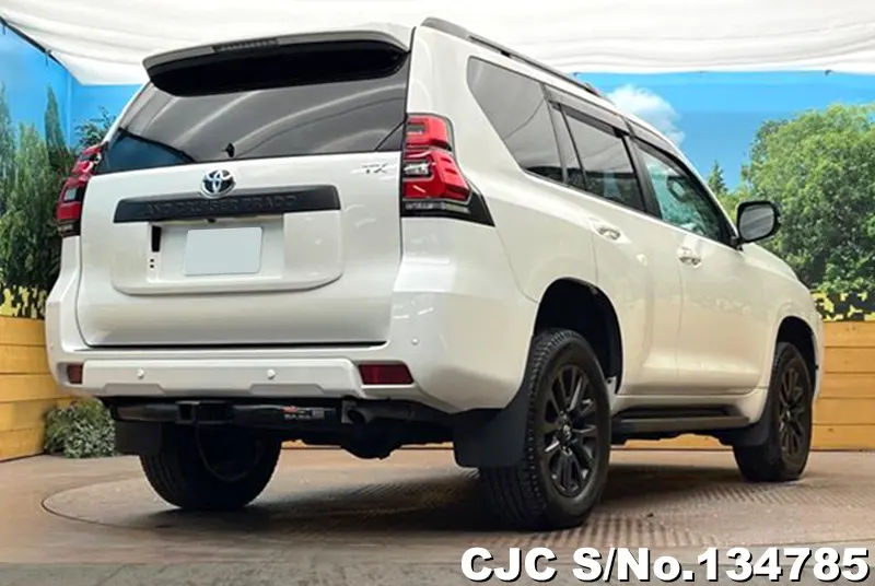 Toyota Land Cruiser Prado in Pearl for Sale Image 2