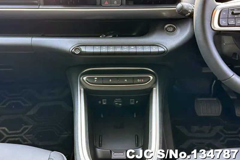 Chrysler Jeep Avenger in Black for Sale Image 11