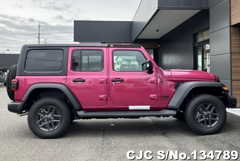 Chrysler Jeep Wrangler in Red for Sale Image 3