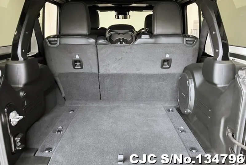 Chrysler Jeep Wrangler in Black for Sale Image 6